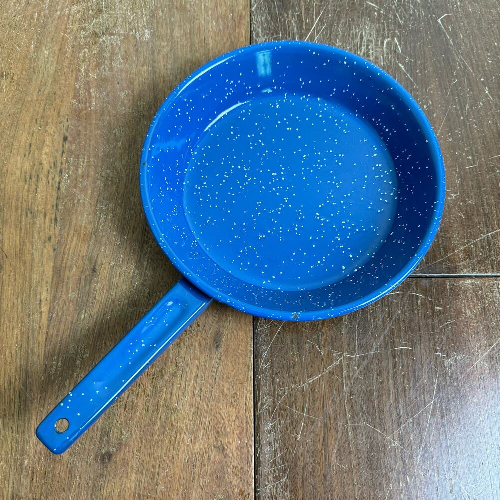 Vintage blue white speckled enamel granite ware skillet cooking pan